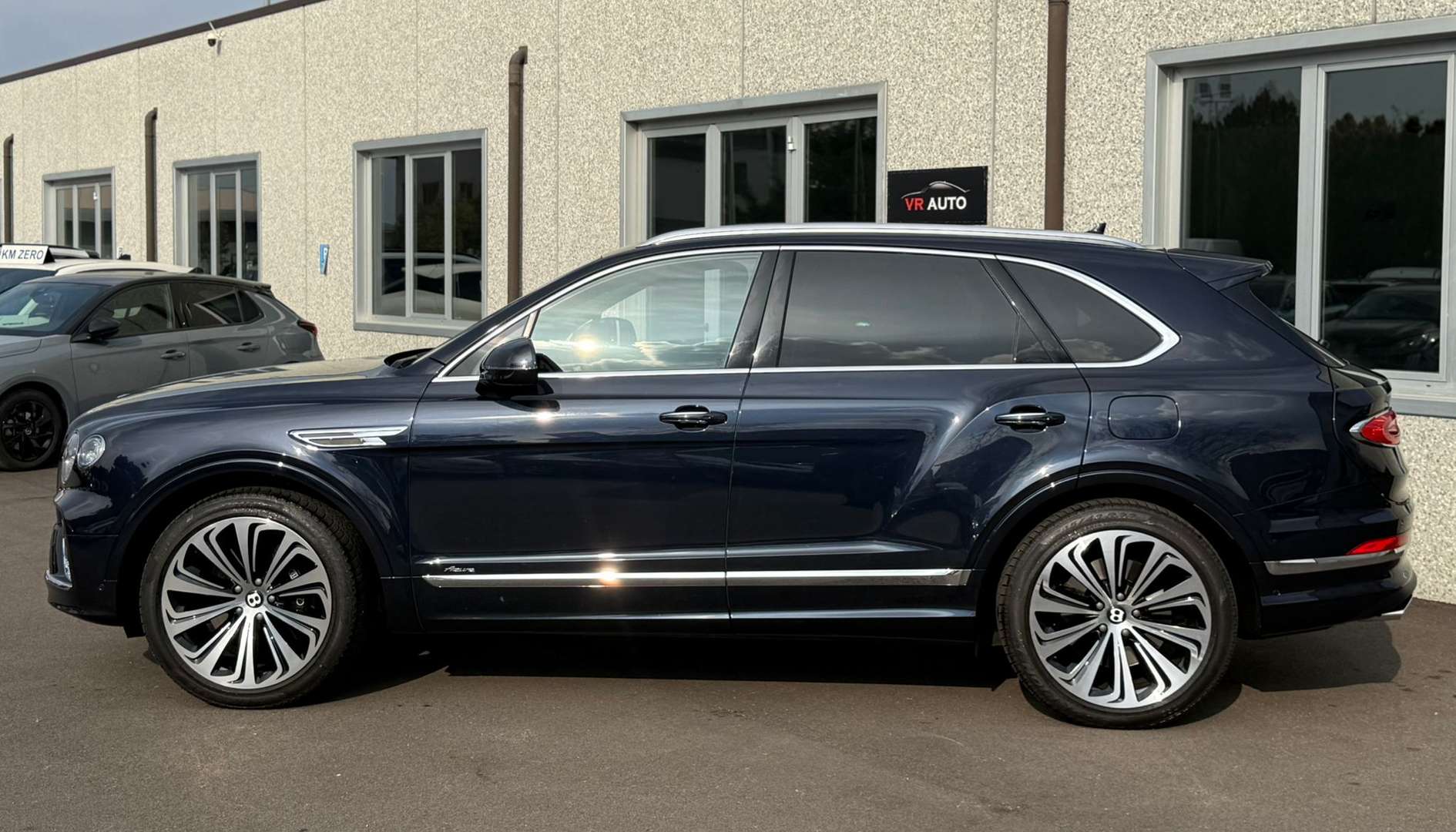 Bentley Bentayga V6 Azure - 2023 - Joinsteer - #3