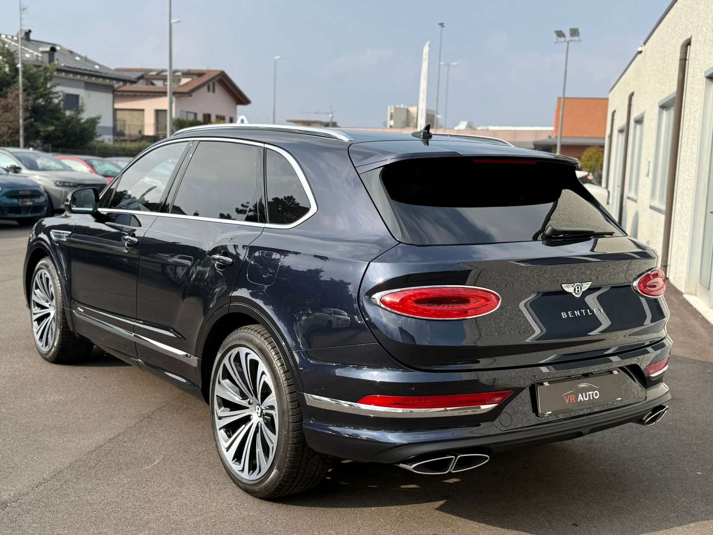 Bentley Bentayga V6 Azure - 2023 - Joinsteer - #4