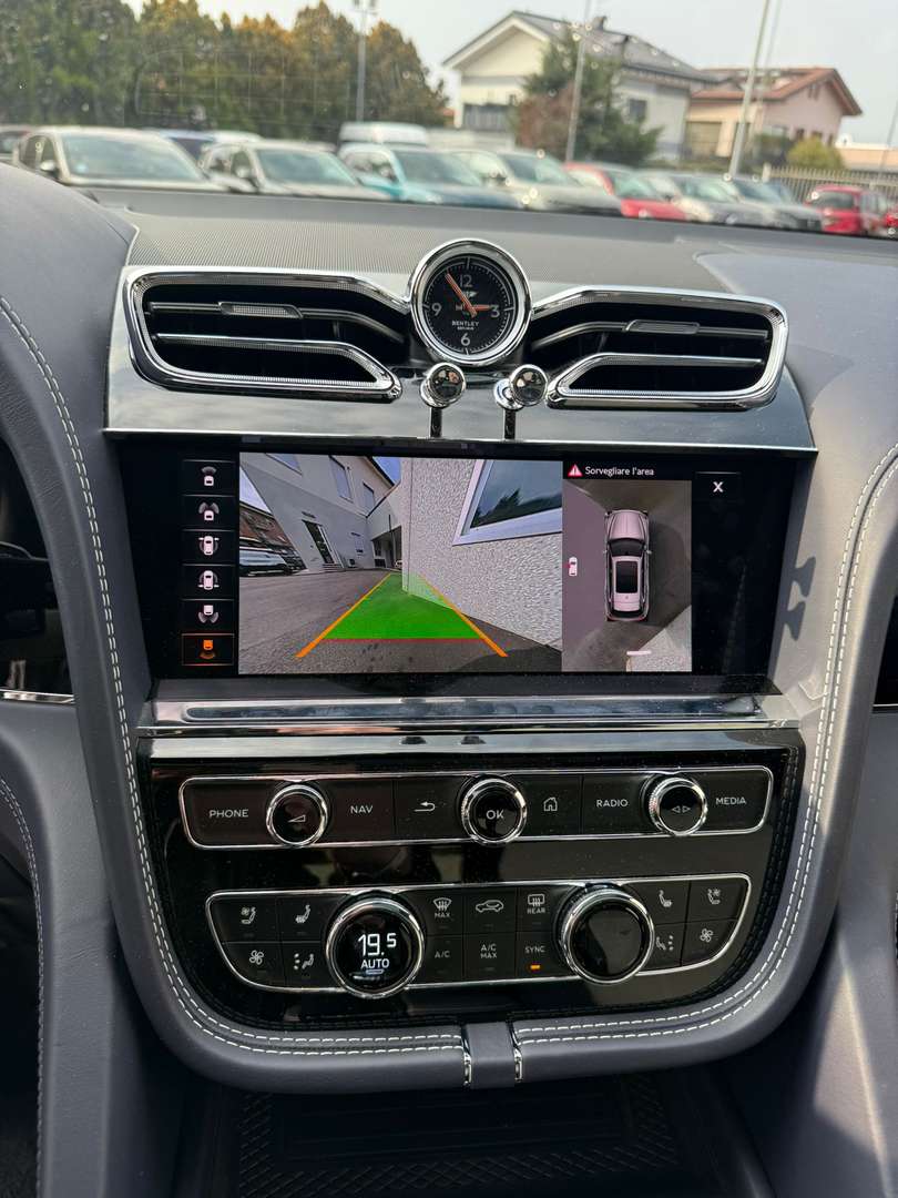 Bentley Bentayga V6 Azure - 2023 - Joinsteer - #10