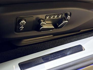 Bentley Continental GT V8 Mulliner — photo 12