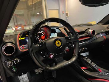 Ferrari 812 Superfast — photo 9