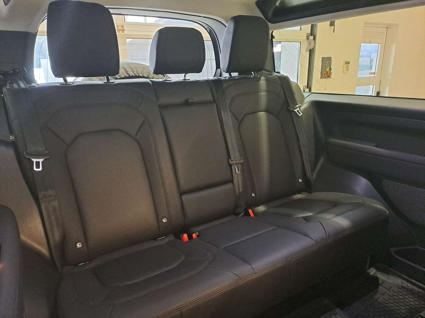 Land Rover Defender SE 3.0d I6 Mhev - 2022 - Joinsteer - #3