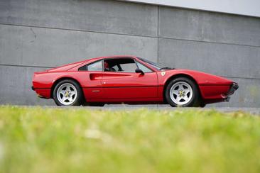 Ferrari 308 GTB — photo 14