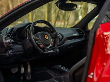 Ferrari 488 GTB — photo 7