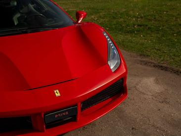 Ferrari 488 GTB — photo 23