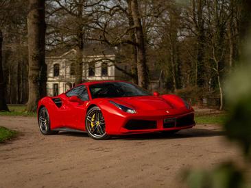 Ferrari 488 GTB — photo 25