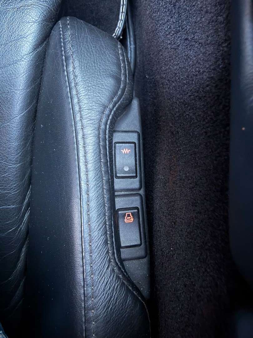 Aston Martin DB9 Volante 5.9 Touchtronic - 2006 - Joinsteer - #16