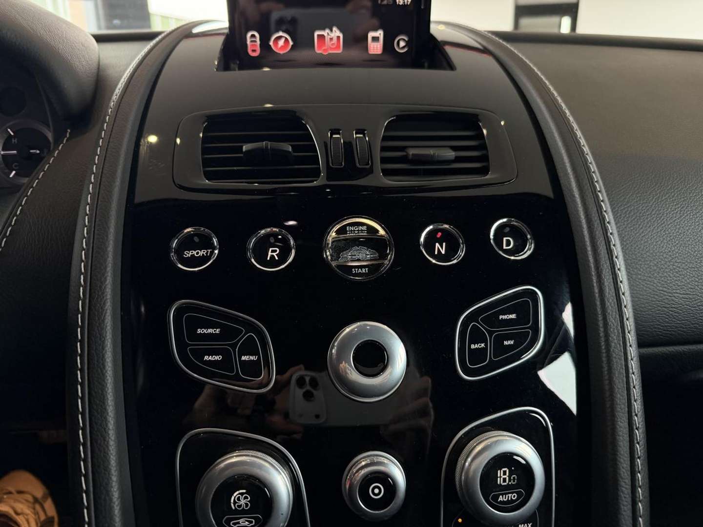 Aston Martin Vantage Roadster 4.7 V8 - 420 Sportshift 2 - 2018 - Joinsteer - #20