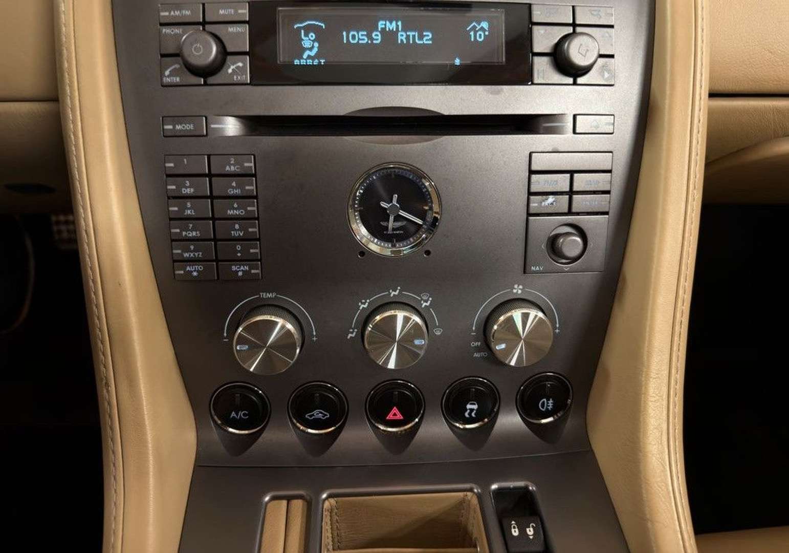 Aston Martin DB9 Volante 5.9 V12 Touchtronic 2 - 2008 - Joinsteer - #10