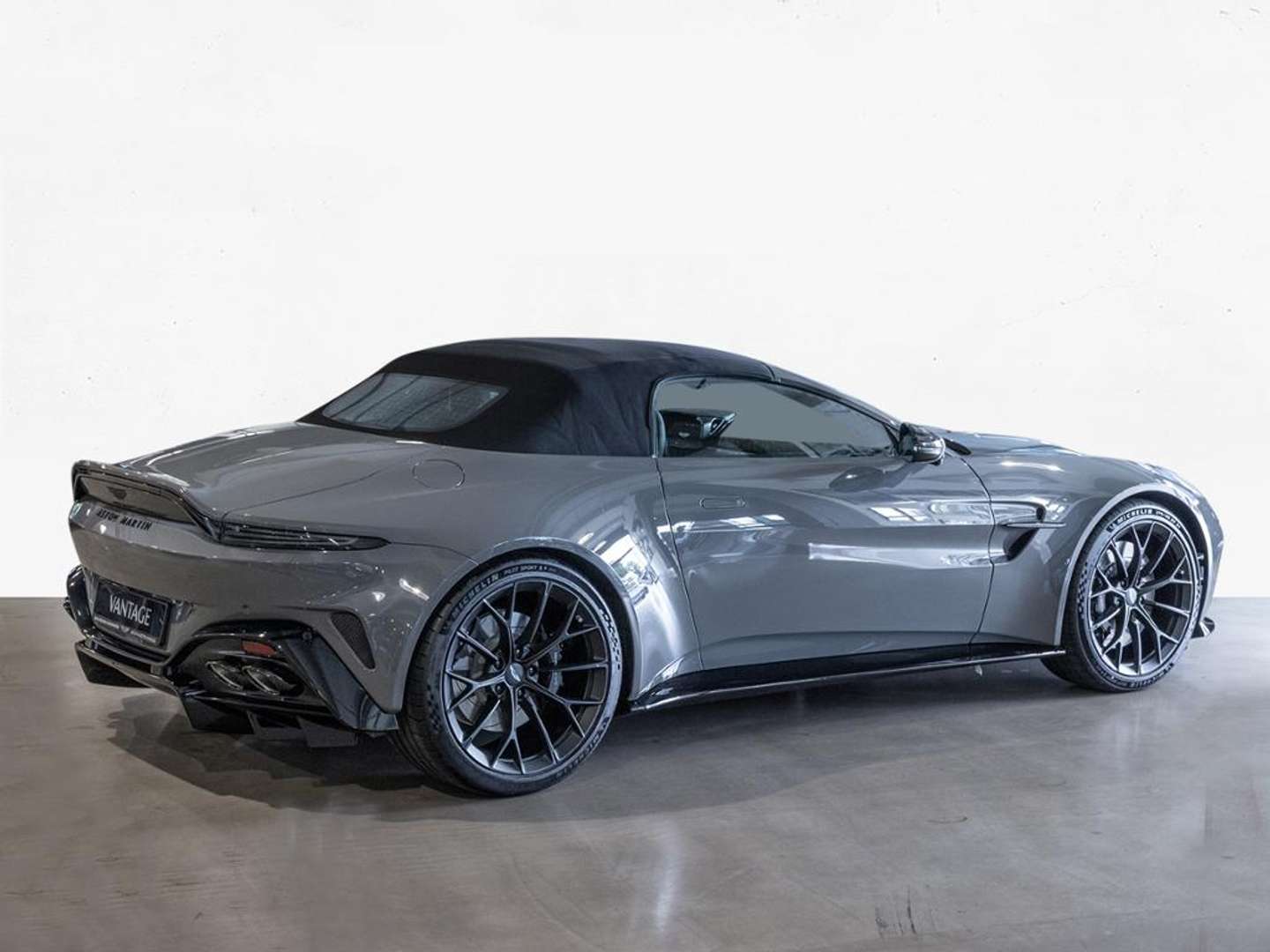 Aston Martin Vantage Roadster V8 - 2026 - Joinsteer - #16