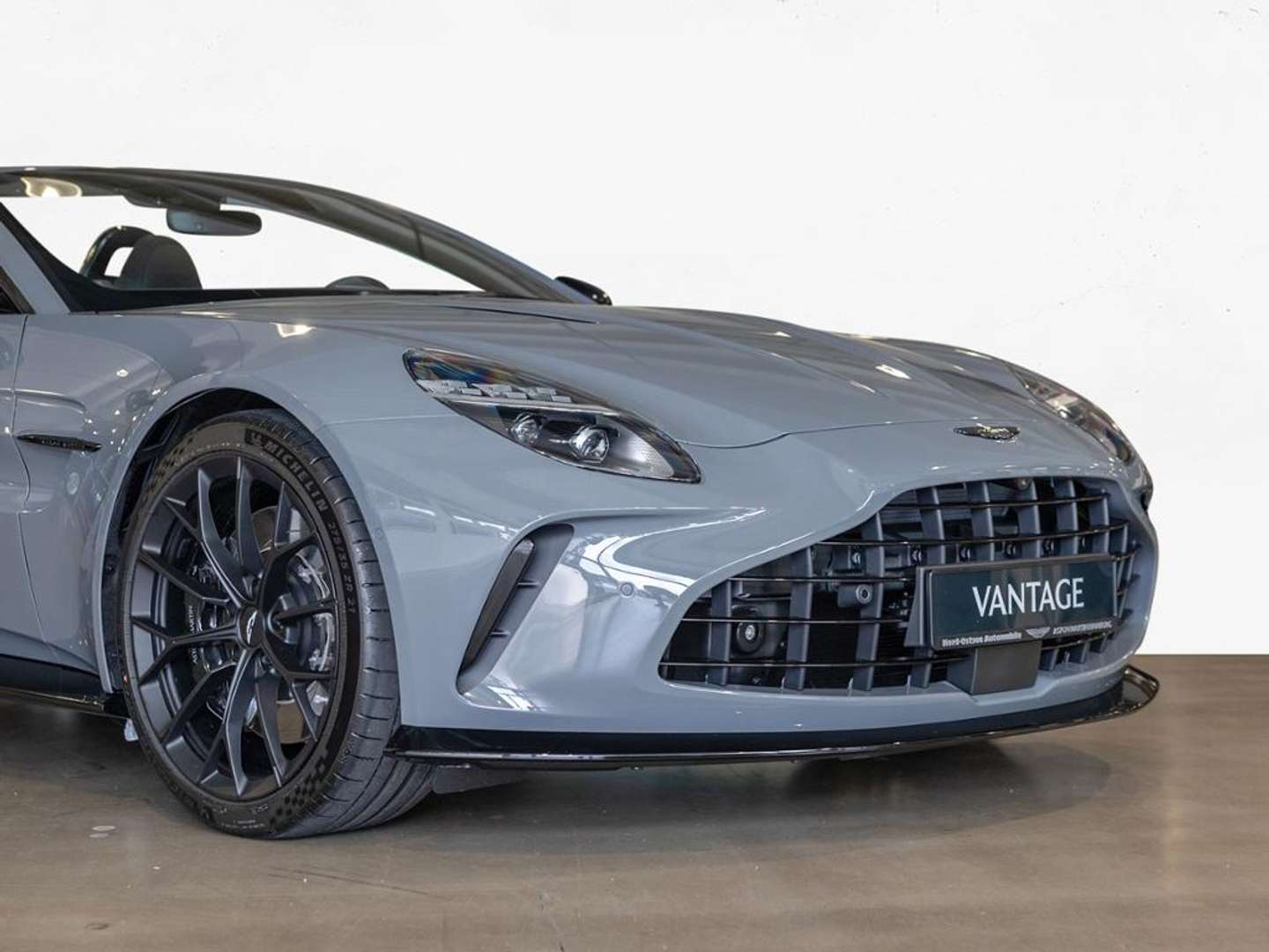 Aston Martin Vantage Roadster V8 - 2026 - Joinsteer - #19