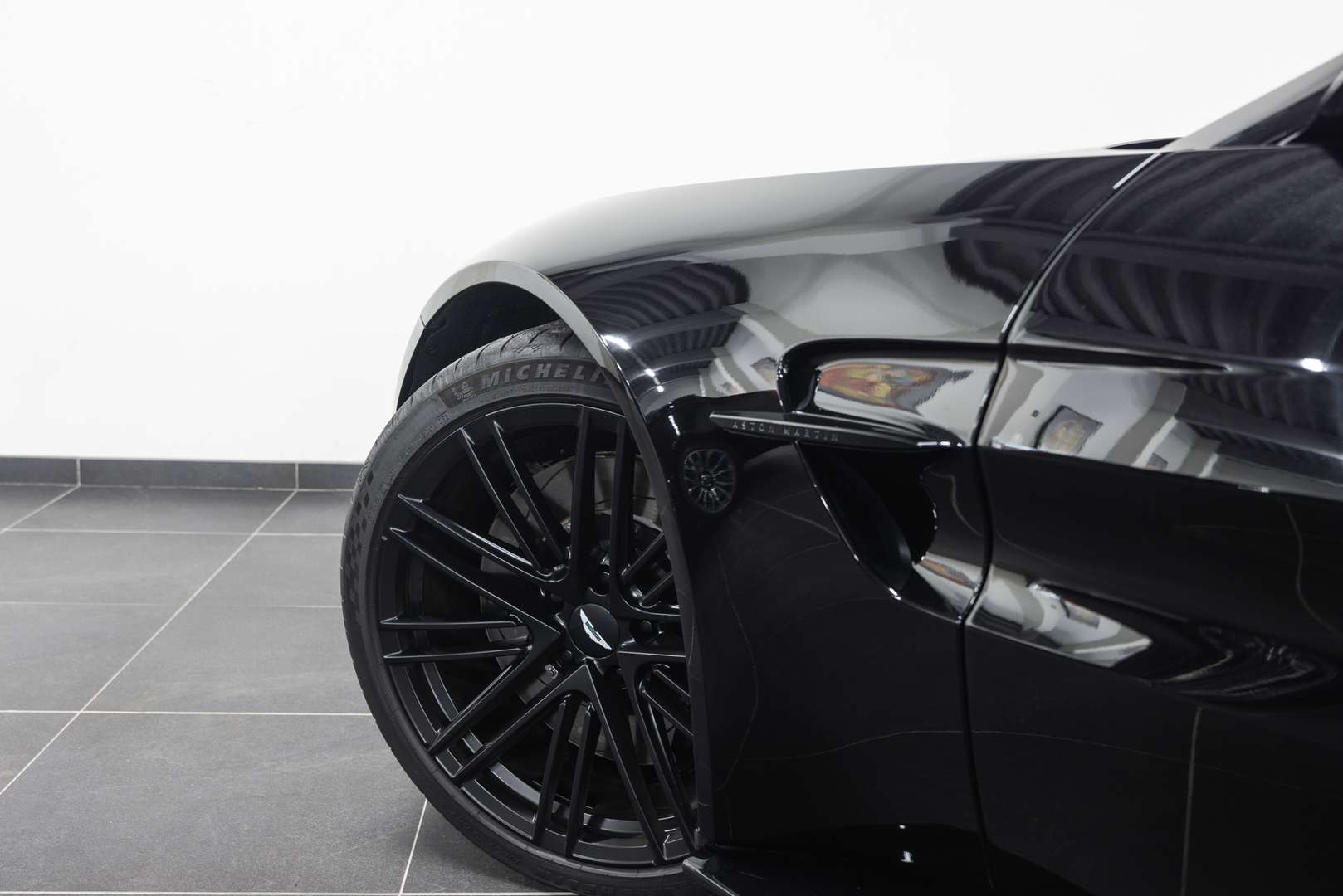 Aston Martin Vantage Coupe - 2025 - Joinsteer - #25