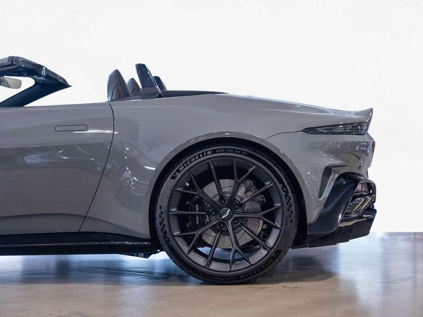 Aston Martin Vantage Roadster V8 - 2026 - Joinsteer - #22
