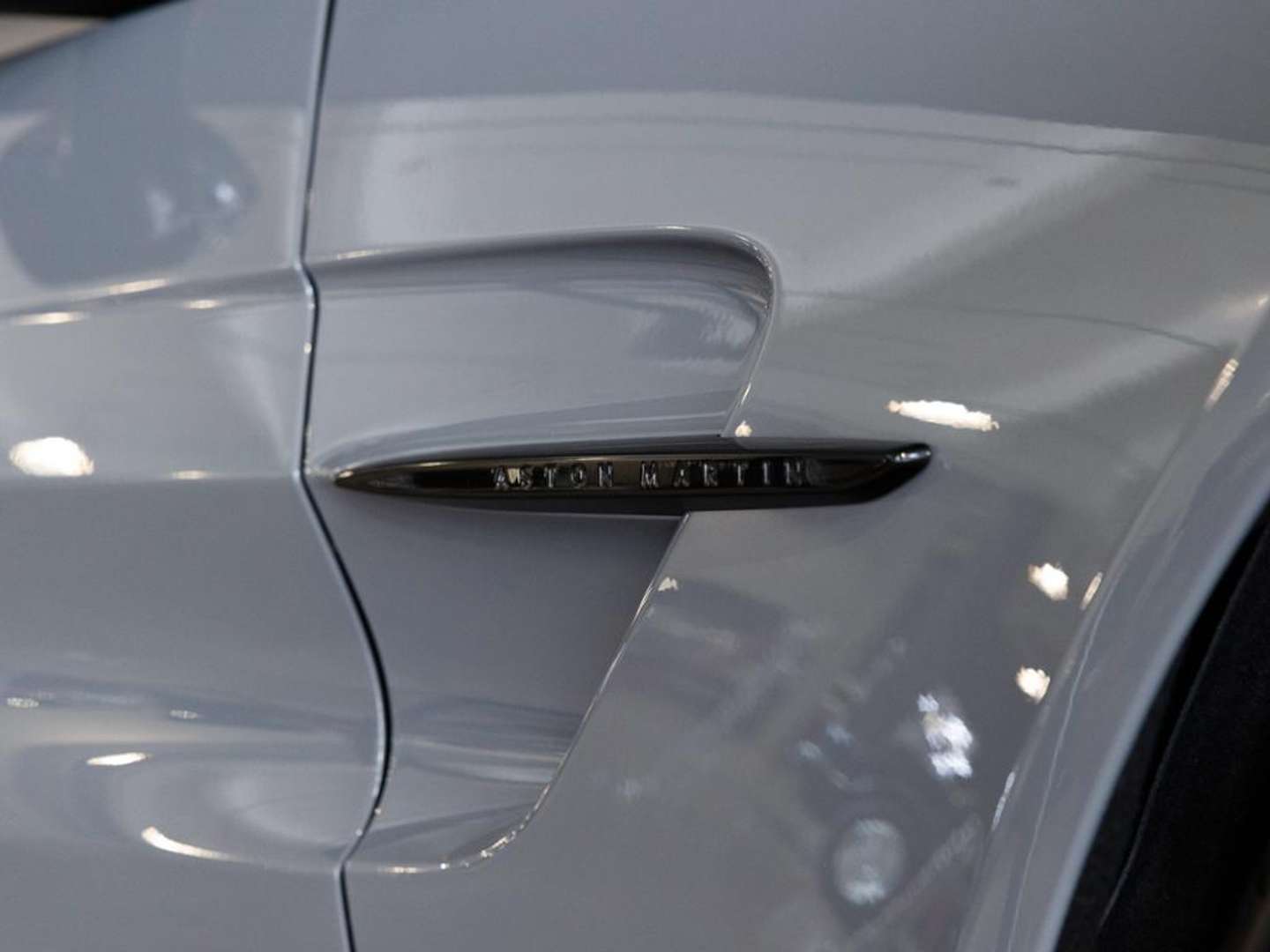 Aston Martin Vantage Roadster V8 - 2026 - Joinsteer - #25