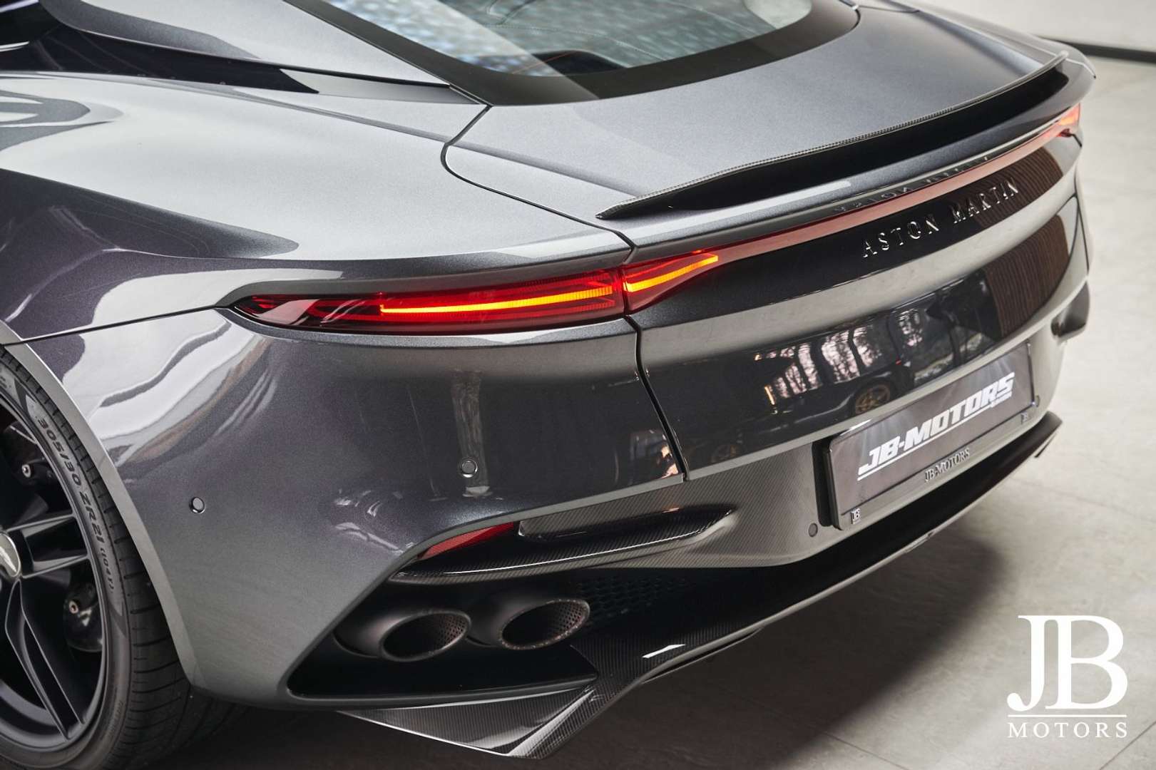 Aston Martin DBS V12 Superleggera Carbon - 2020 - Joinsteer - #17