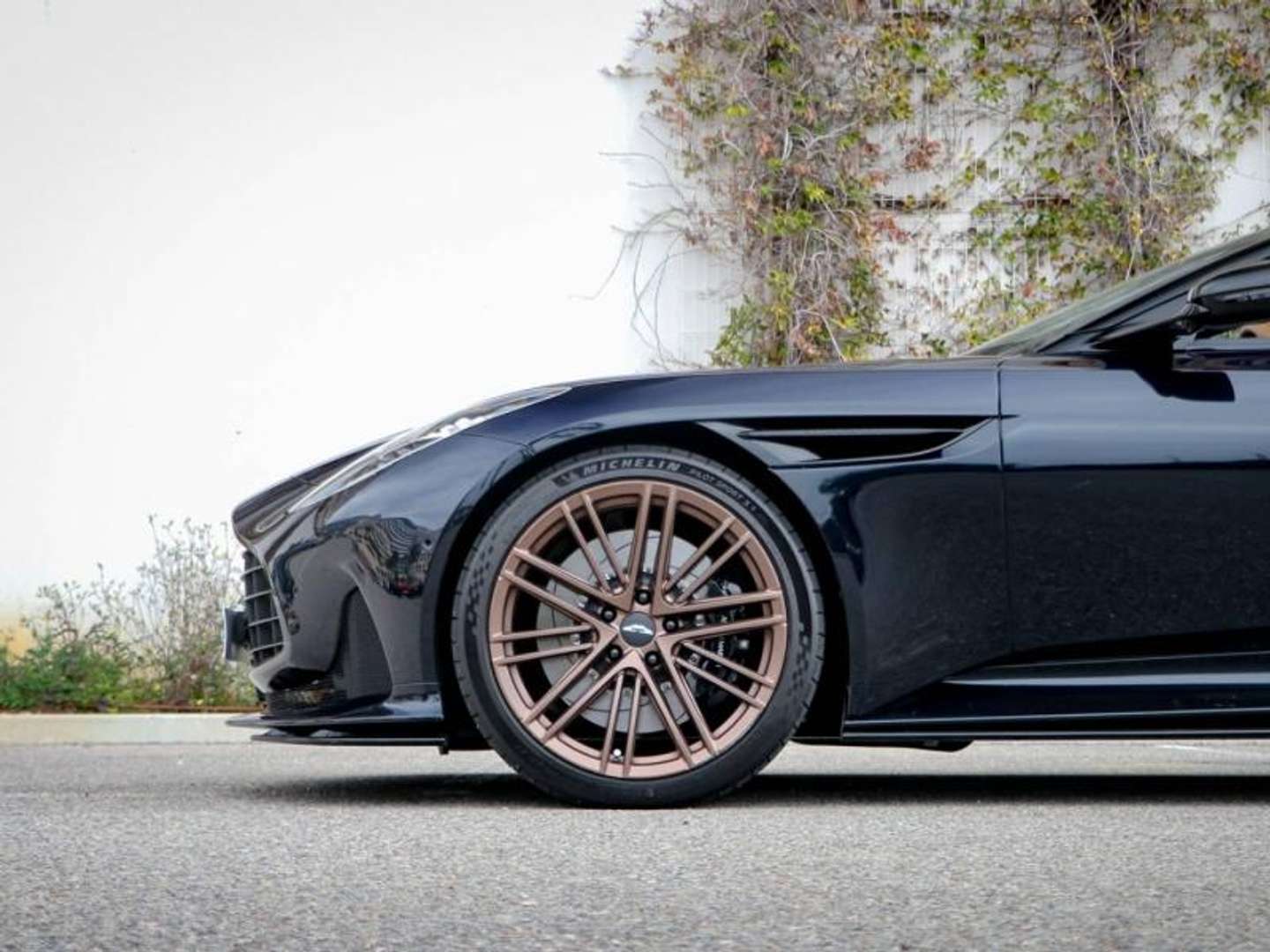 Aston Martin Volante V8 4.0 - 2025 - Joinsteer - #3