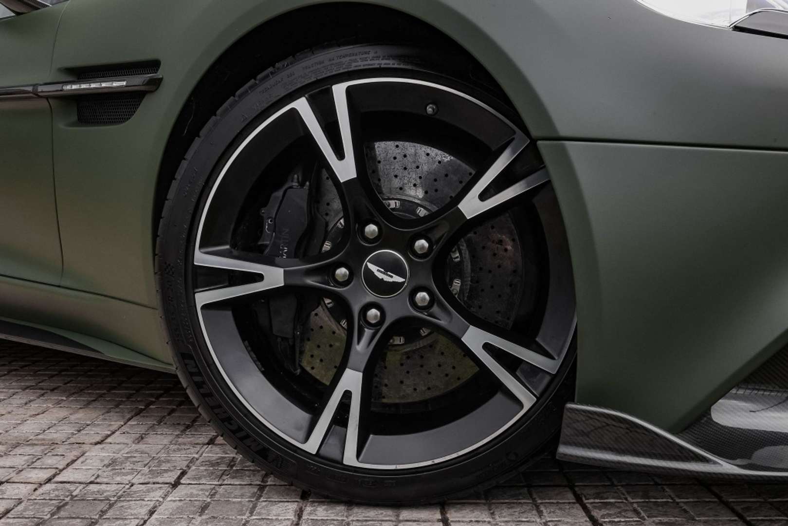 Aston Martin Vanquish - 2017 - Joinsteer - #11