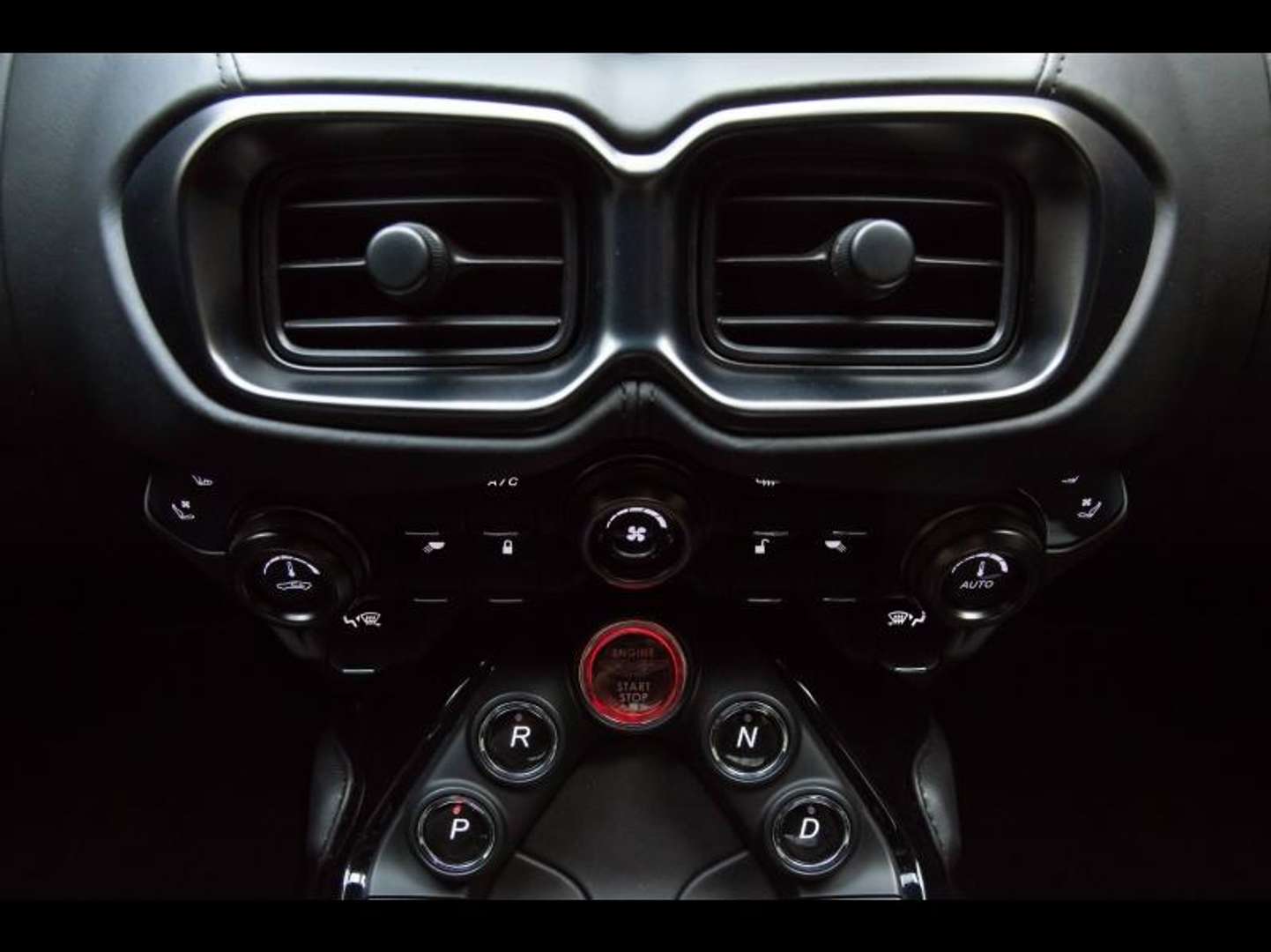 Aston Martin Vantage V8 4.0 510ch - 2019 - Joinsteer - #10