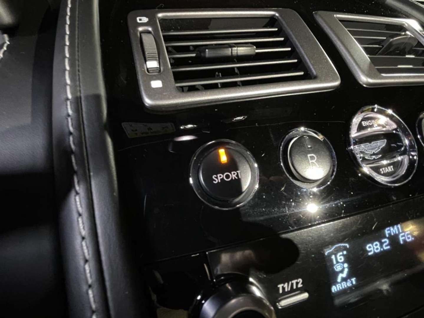 Aston Martin V8 Roadster 4.7 Sportshift II - 2012 - Joinsteer - #24