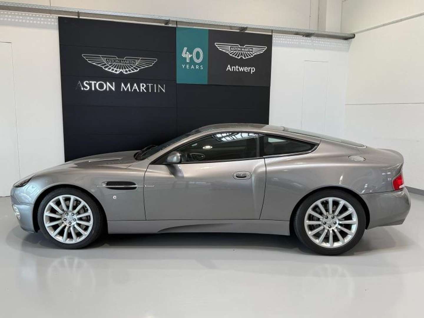 Aston Martin Vanquish V12 First Generation - 2005 - Joinsteer - #8
