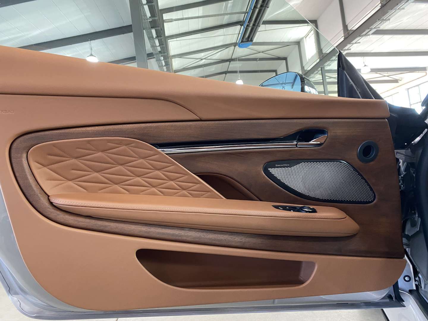 Aston Martin DB Volante Non Identifiée - 2024 - Joinsteer - #10
