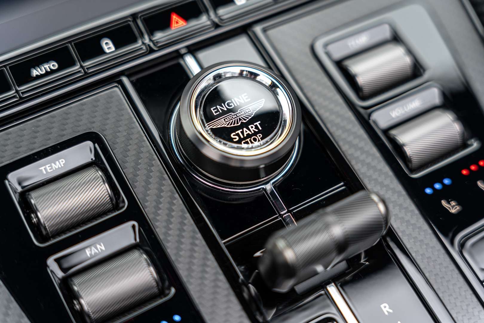 Aston Martin DB12 Volante V8 - 2025 - Joinsteer - #10