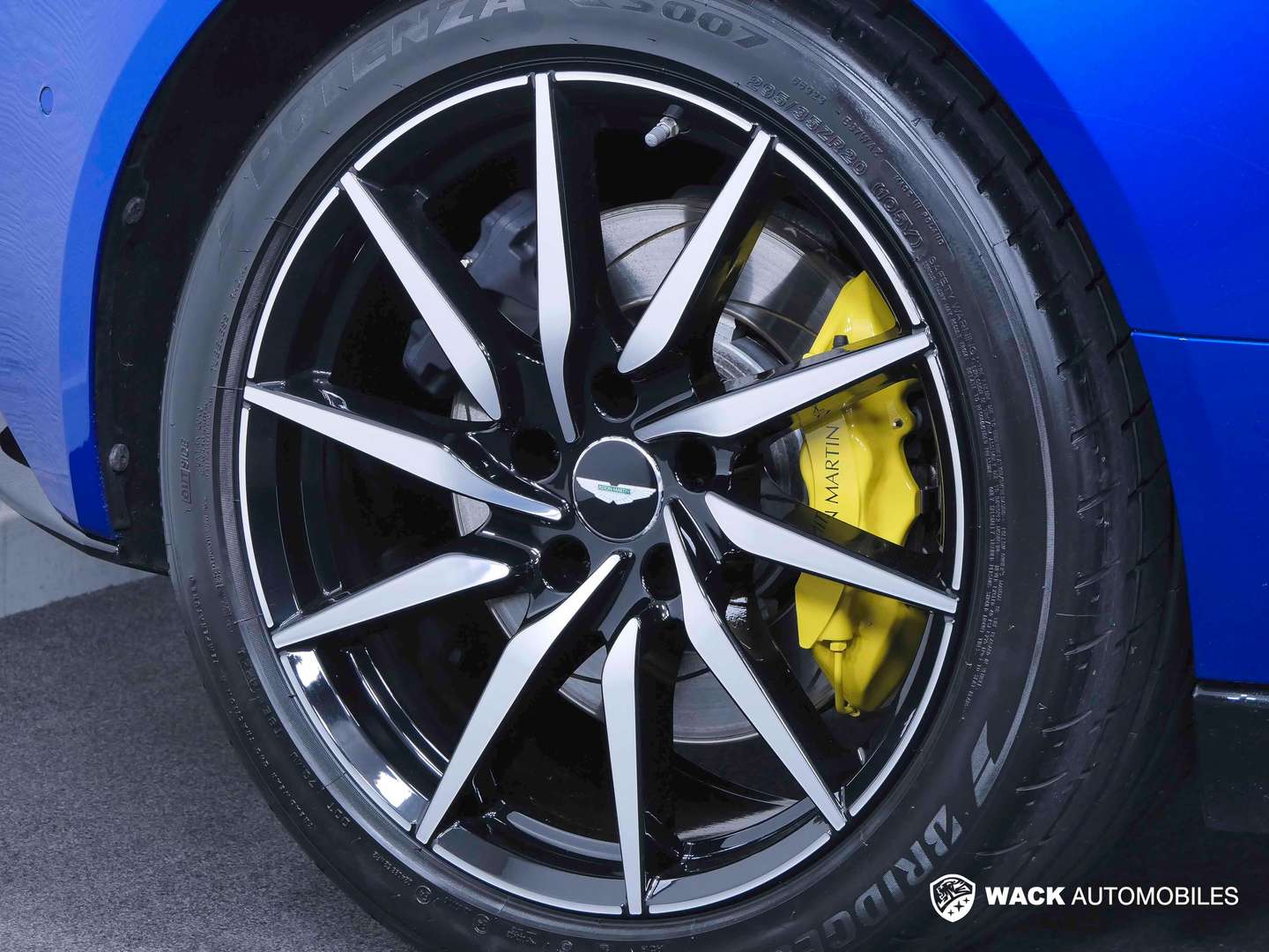 Aston Martin DB11 Coupé 5.2 Biturbo V12 - 2018 - Joinsteer - #5