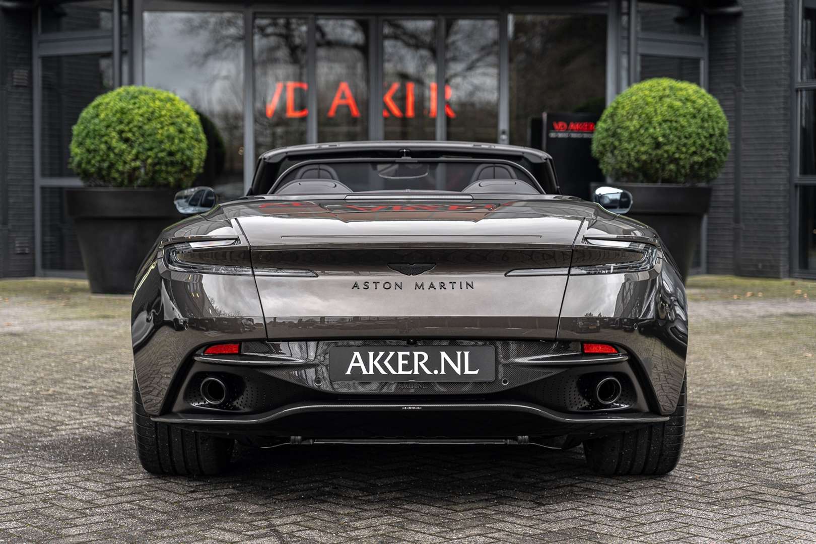 Aston Martin DB12 Volante V8 - 2025 - Joinsteer - #14