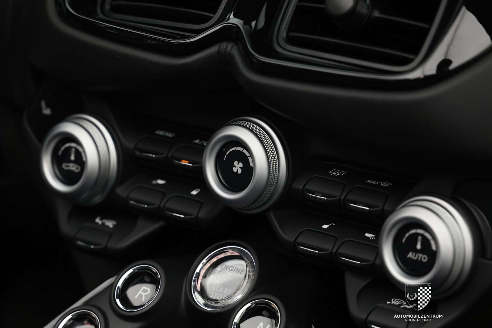 Aston Martin V8 Vantage Roadster BlackPack/SportsPlusPack - 2021 - Joinsteer - #20