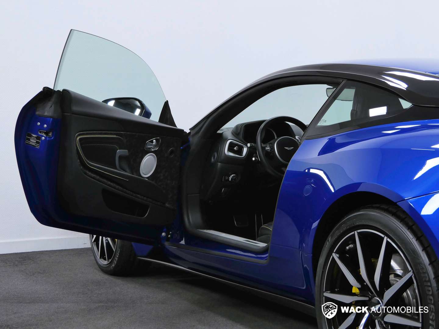 Aston Martin DB11 Coupé 5.2 Biturbo V12 - 2018 - Joinsteer - #15