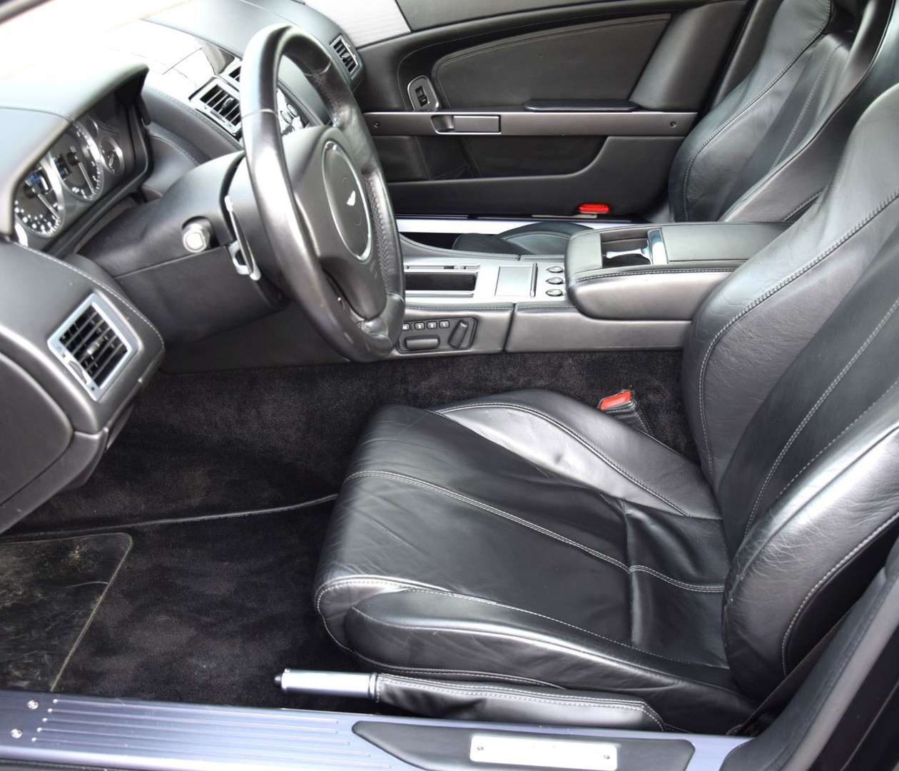 Aston Martin DB9 Coupe AT - 2007 - Joinsteer - #9