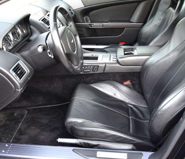 Aston Martin DB9 Coupe AT — photo 9