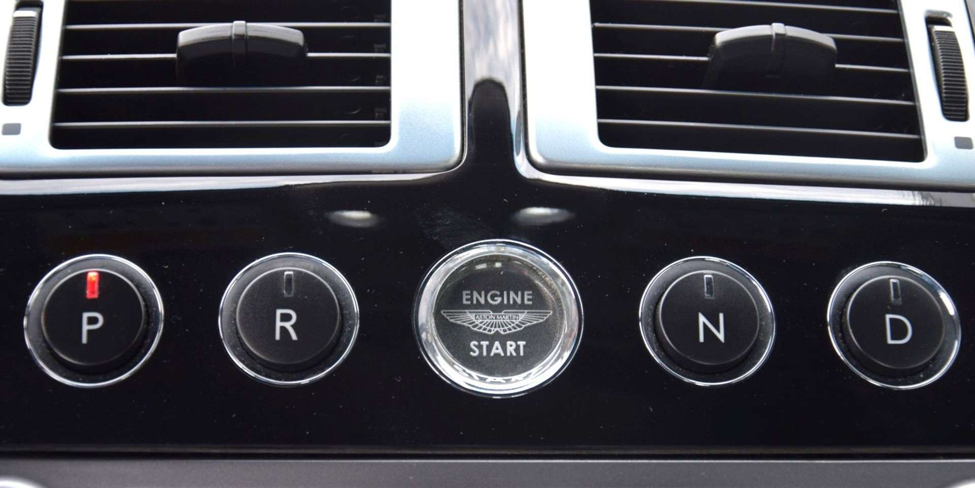 Aston Martin DB9 Coupe AT - 2007 - Joinsteer - #12