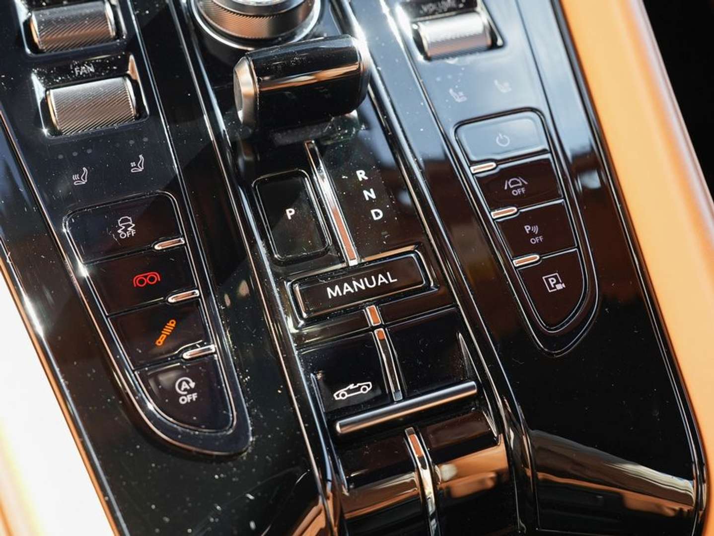 Aston Martin DB12 Volante - 2024 - Joinsteer - #14