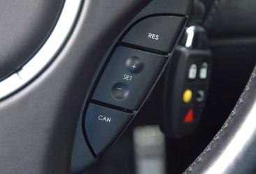 Aston Martin DB9 Coupe AT — photo 17