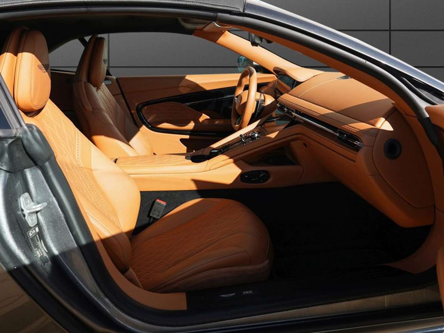 Aston Martin DB12 Volante - 2024 - Joinsteer - #20