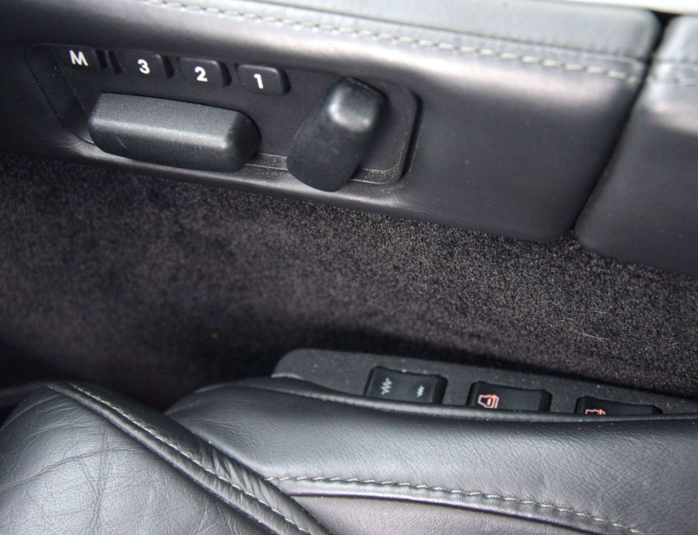 Aston Martin DB9 Coupe AT - 2007 - Joinsteer - #19