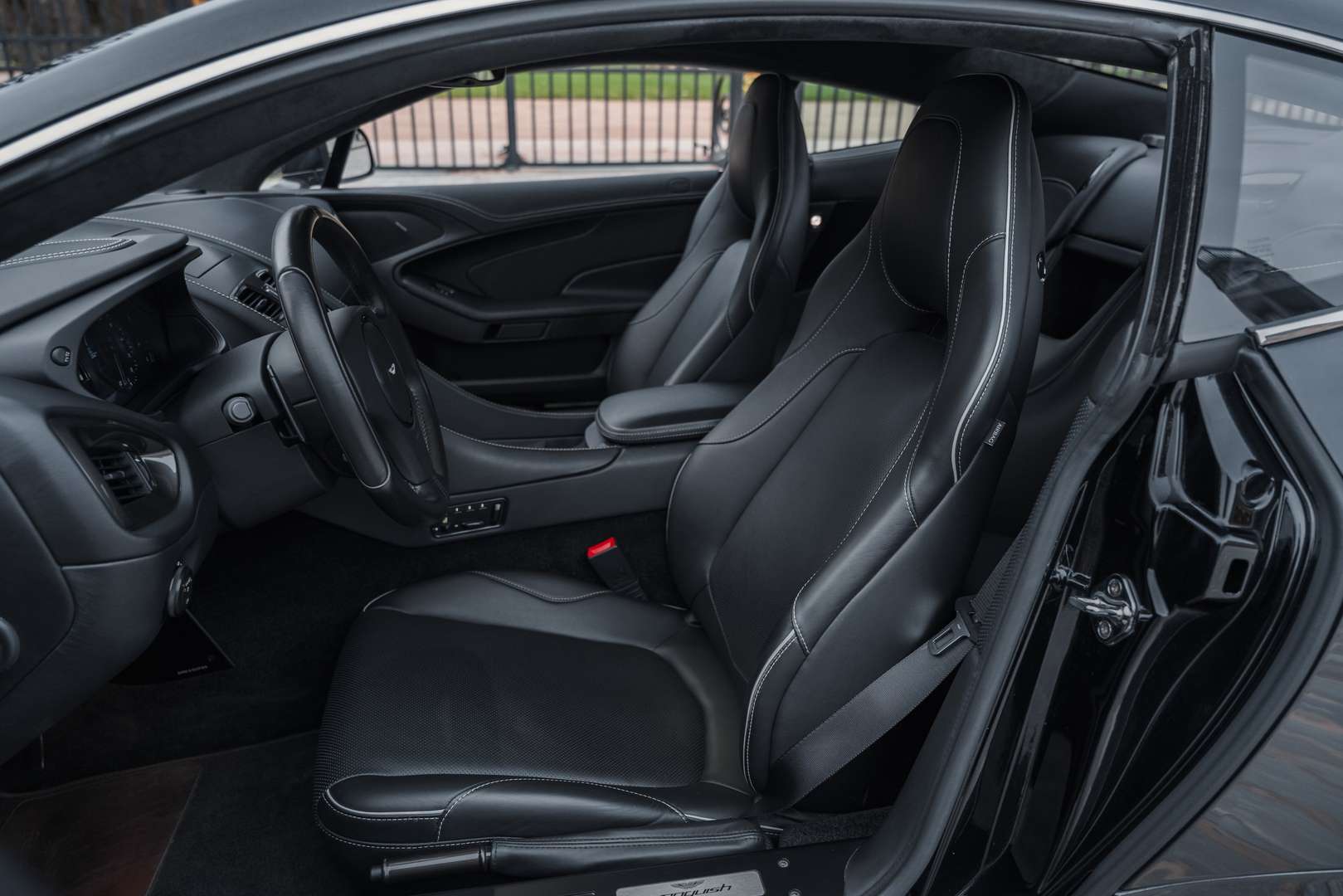 Aston Martin Vanquish Coupé V12 Touchtronic 3 - 2017 - Joinsteer - #10