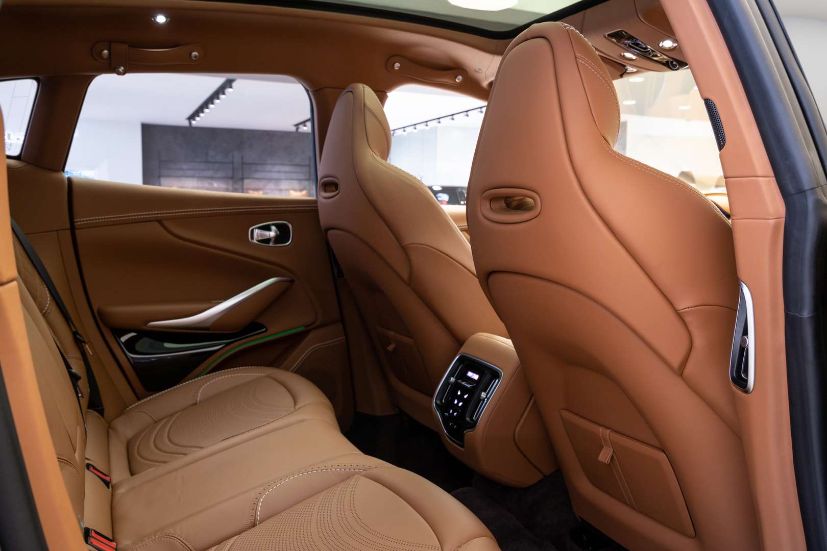 Aston Martin DBX 707 - 2022 - Joinsteer - #29
