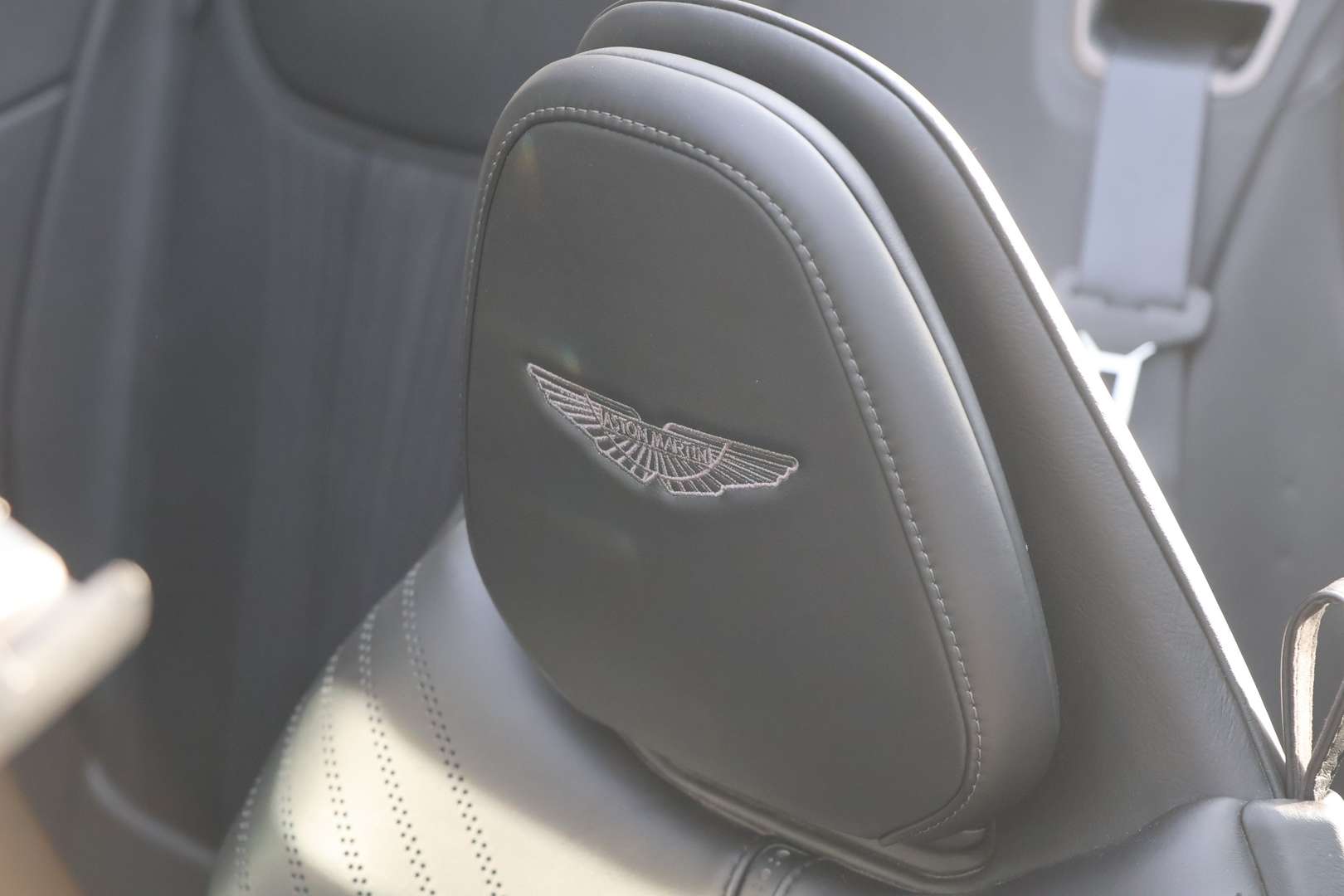 Aston Martin DB11 Volante V8 - 2019 - Joinsteer - #15