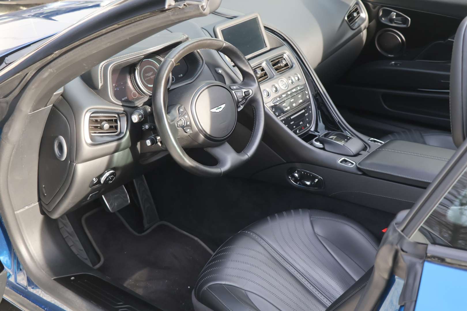 Aston Martin DB11 Volante V8 - 2019 - Joinsteer - #16