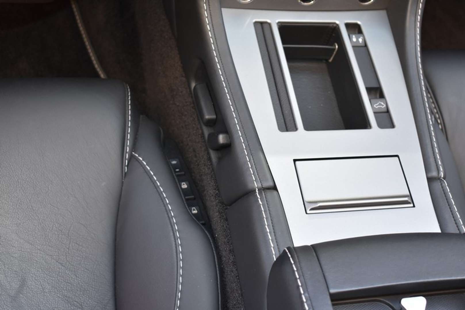 Aston Martin Vantage Roadster V8 S Sportshift II - 2016 - Joinsteer - #36