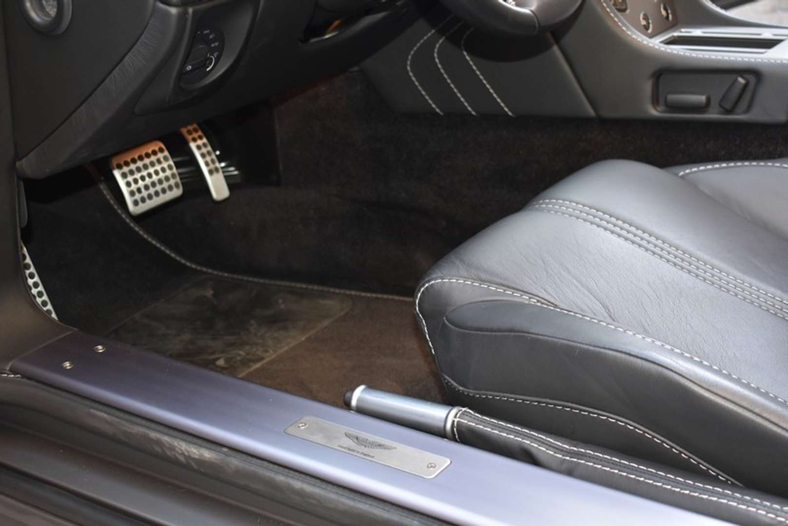 Aston Martin Vantage Roadster V8 S Sportshift II - 2016 - Joinsteer - #37