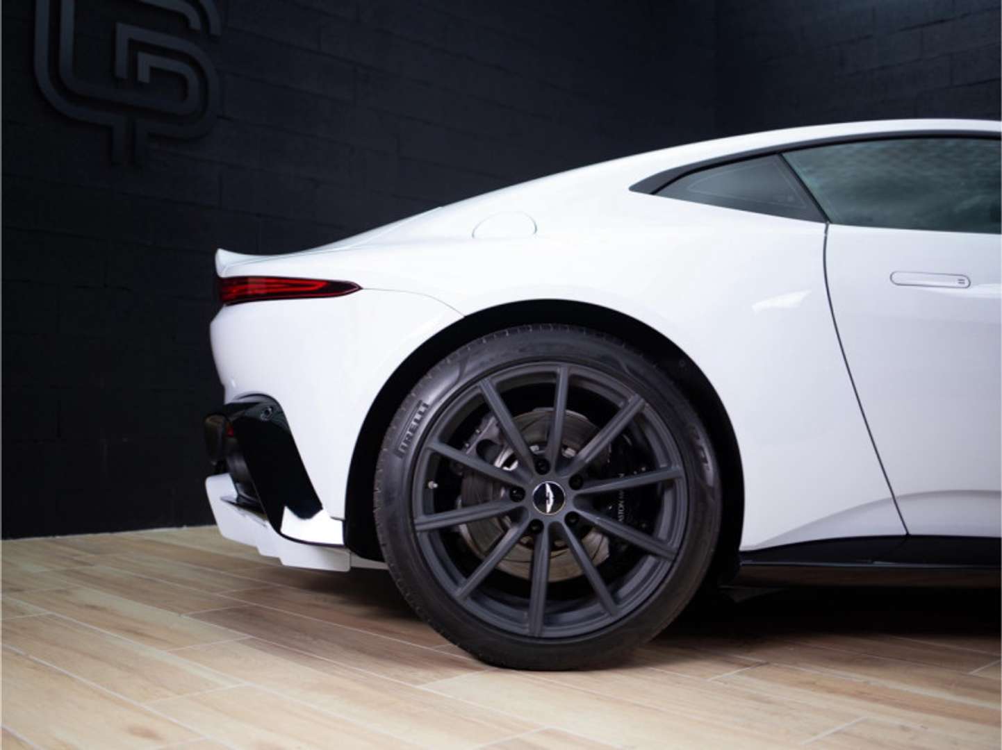 Aston Martin Vantage V8 4.0 510ch - 2019 - Joinsteer - #3