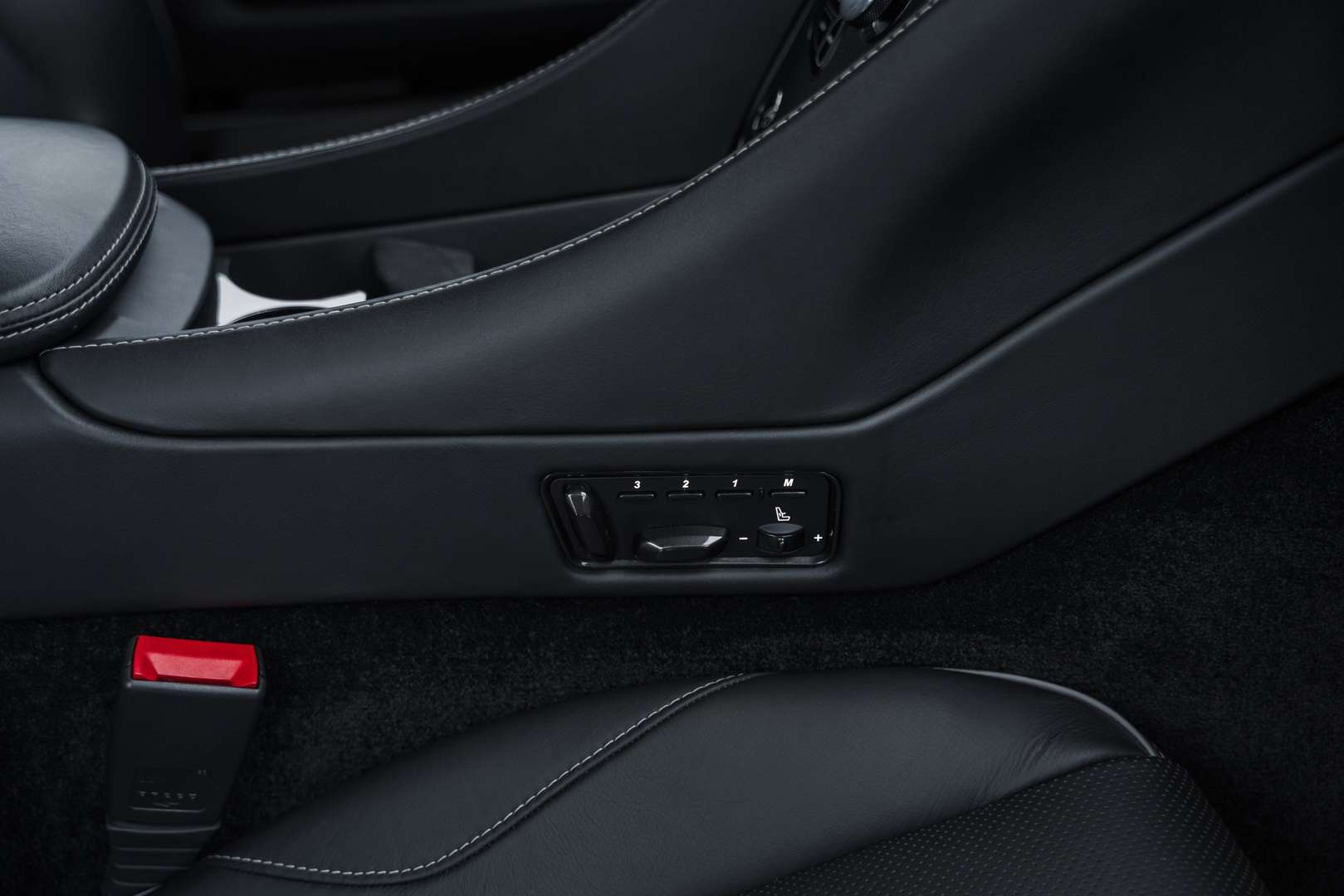 Aston Martin Vanquish Coupé V12 Touchtronic 3 - 2017 - Joinsteer - #24