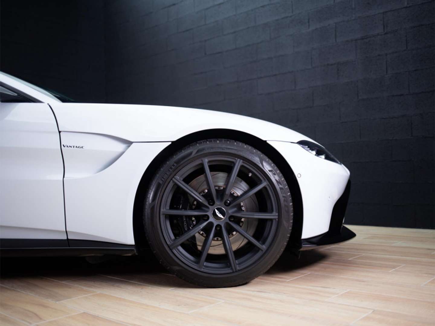 Aston Martin Vantage V8 4.0 510ch - 2019 - Joinsteer - #4