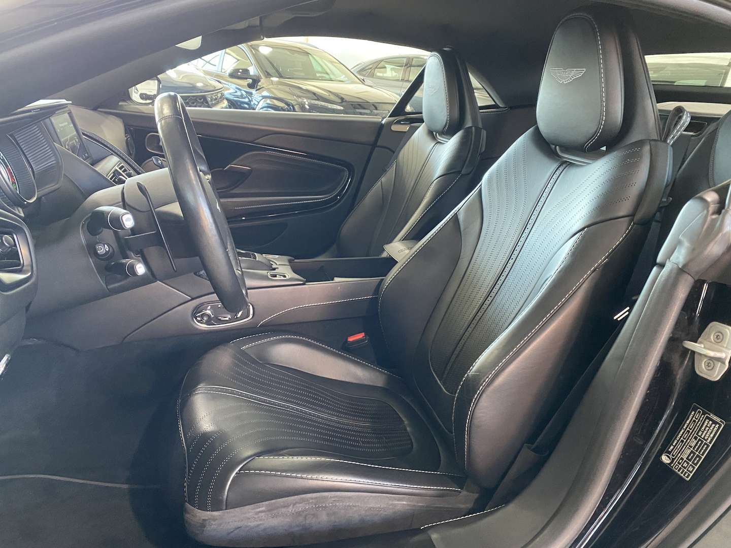 Aston Martin DB11 Volante 4.0 V8 BlackPack - 2019 - Joinsteer - #10