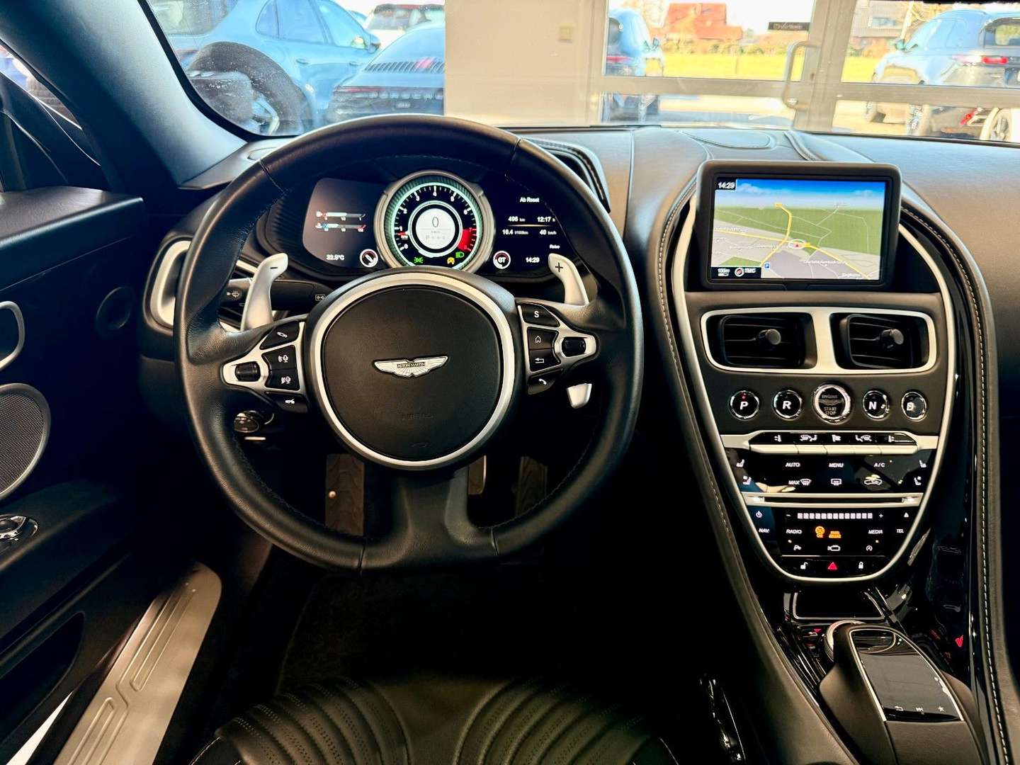 Aston Martin DB11 Coupé 5.2 V12 Black Pack - 2019 - Joinsteer - #15