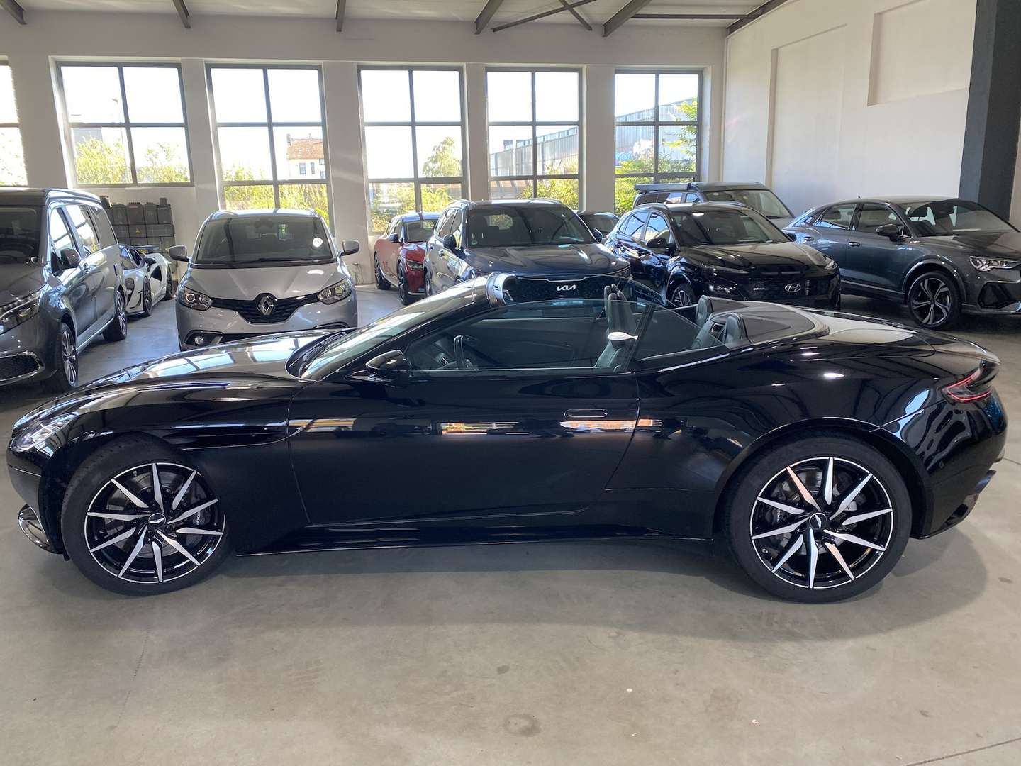 Aston Martin DB11 Volante 4.0 V8 BlackPack - 2019 - Joinsteer - #20