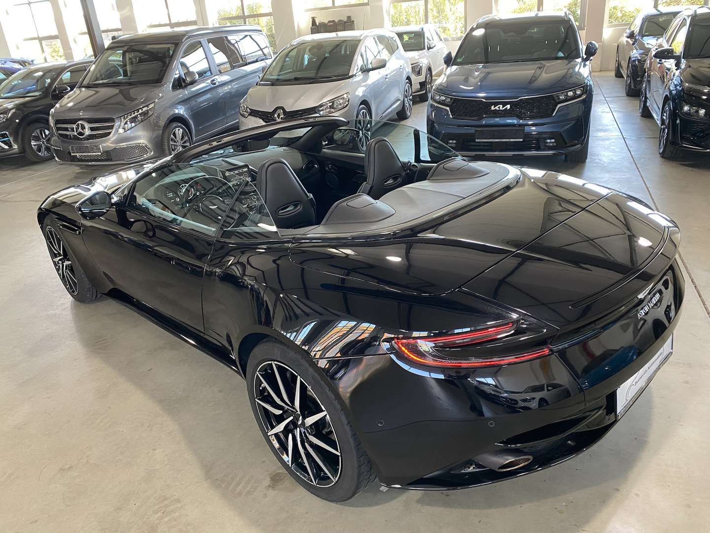 Aston Martin DB11 Volante 4.0 V8 BlackPack - 2019 - Joinsteer - #22